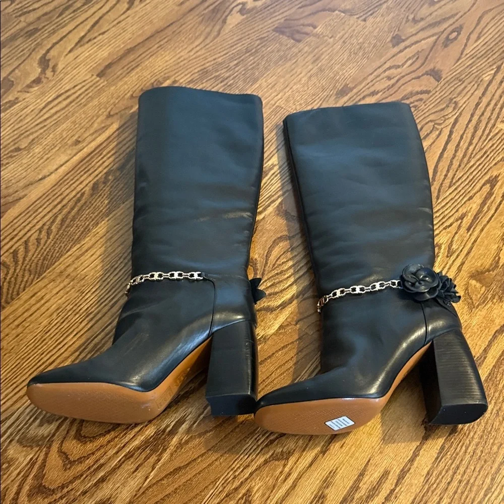Tory Burch Black Heeled Boots with Gold Chain Accent and flower detail 9.5m